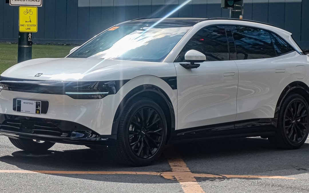 Zeekr 7X, SUV premium